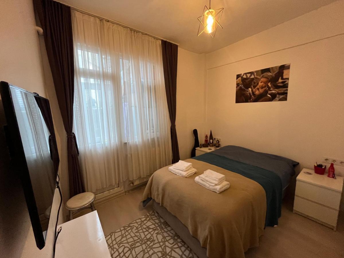 이스탄불 Centrally Located, 2+1 House In Taksim, Cihangir 아파트 외부 사진