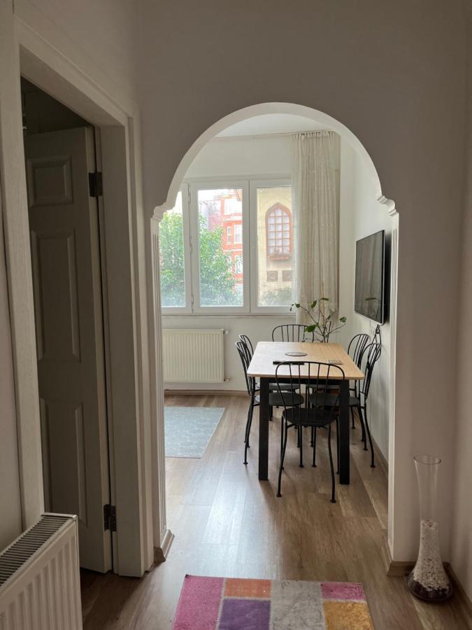 이스탄불 Centrally Located, 2+1 House In Taksim, Cihangir 아파트 외부 사진