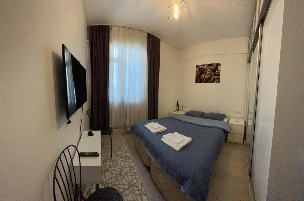 이스탄불 Centrally Located, 2+1 House In Taksim, Cihangir 아파트 외부 사진