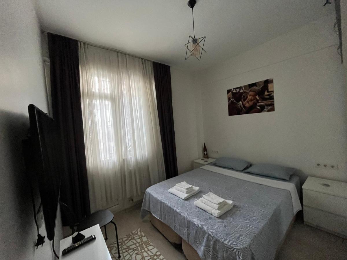 이스탄불 Centrally Located, 2+1 House In Taksim, Cihangir 아파트 외부 사진