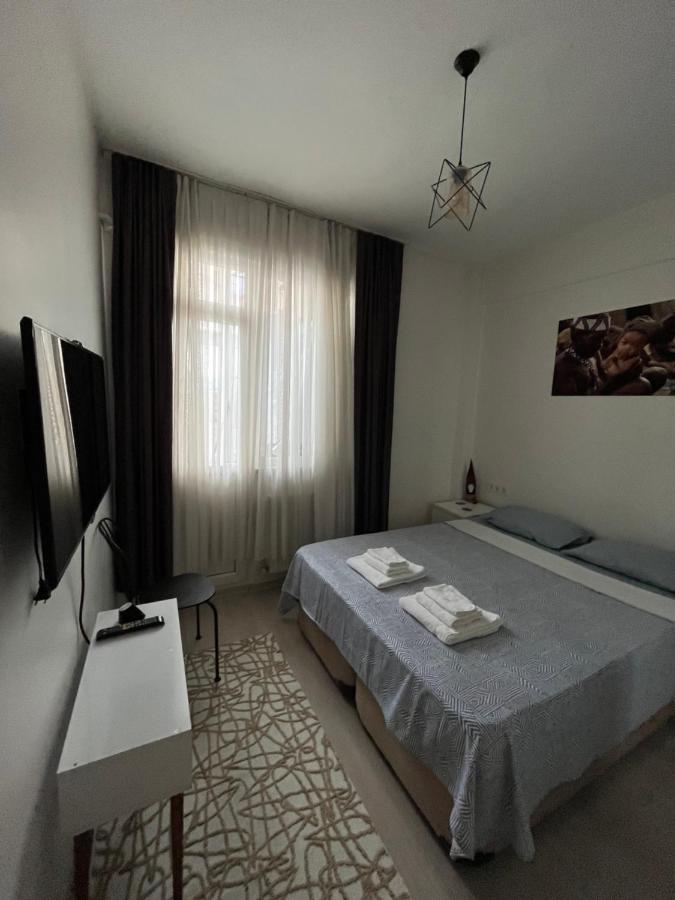 이스탄불 Centrally Located, 2+1 House In Taksim, Cihangir 아파트 외부 사진